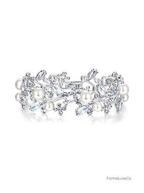 Austrian Crystal White Simulated Pearl Bridal Tennis Bracelet Clear